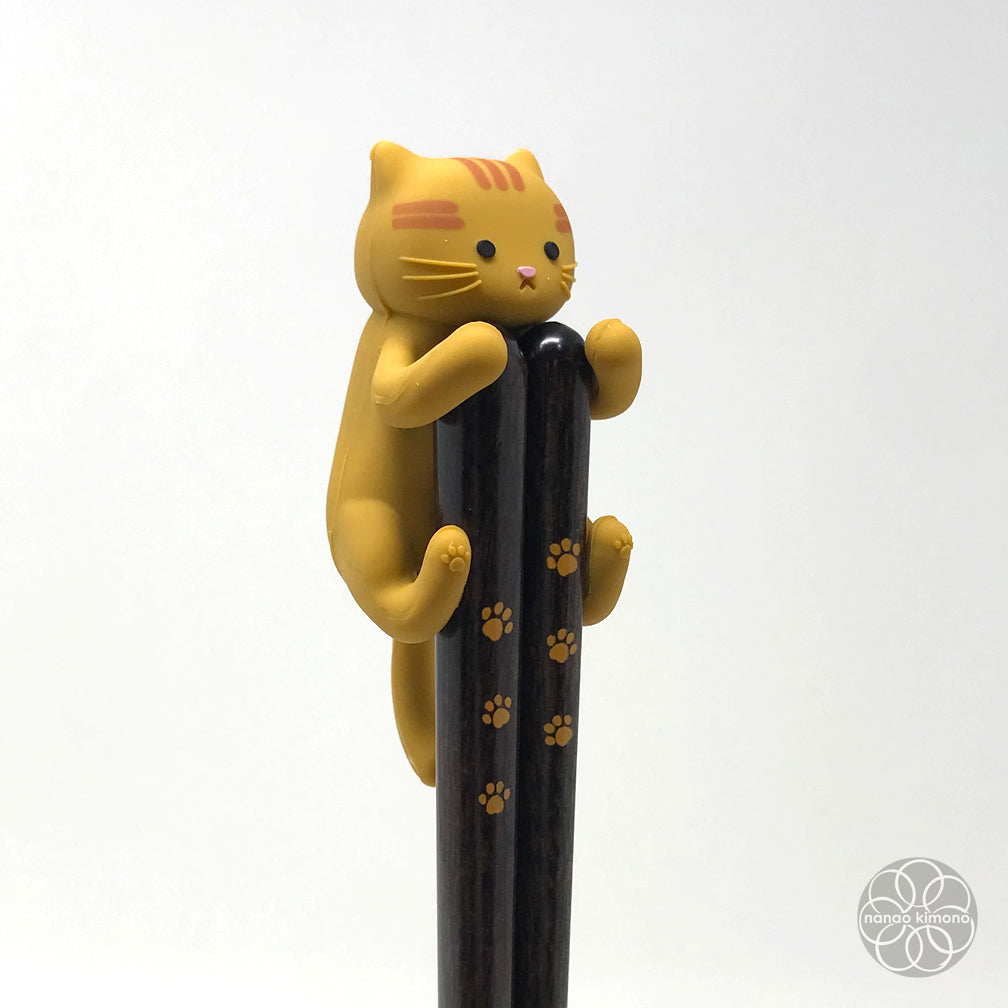 Chopsticks & Rest - Red Tabby Cat