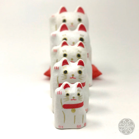 Maneki Neko - Hariko Matryoshka White