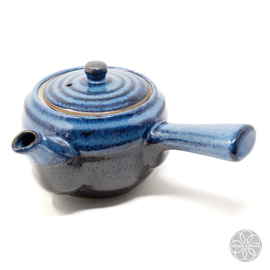 Teapot - Seiryu on Black